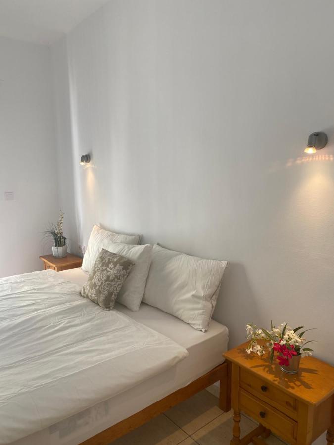 Hostal Villa Senese Peguera Buitenkant foto