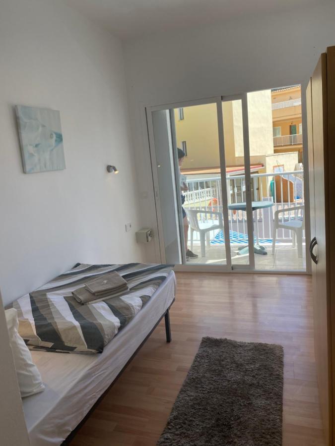 Hostal Villa Senese Peguera Buitenkant foto