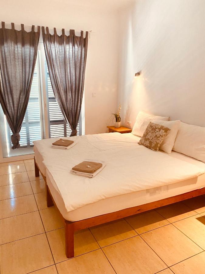 Hostal Villa Senese Peguera Buitenkant foto