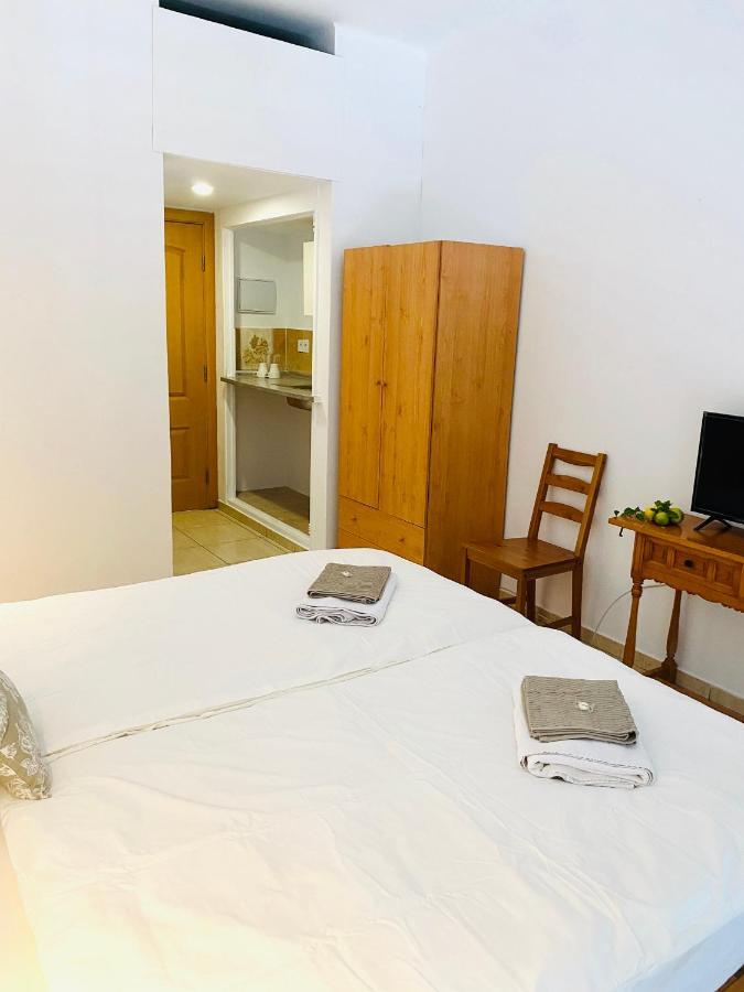 Hostal Villa Senese Peguera Buitenkant foto